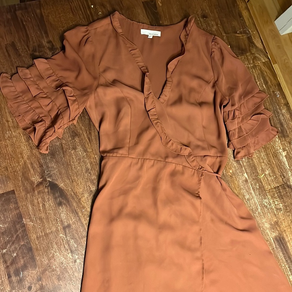 June & Hudson midi dress in burnt orange. Size medium